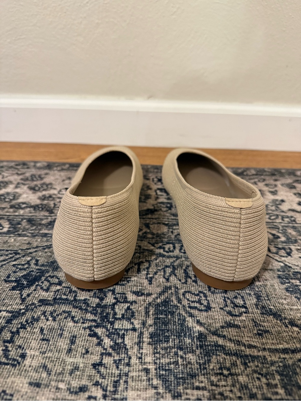 VIVAIA Size 39 / 8 Square-Toe V-Cut Flats (Margot 2.0) Color Almond - Picture 4 of 8